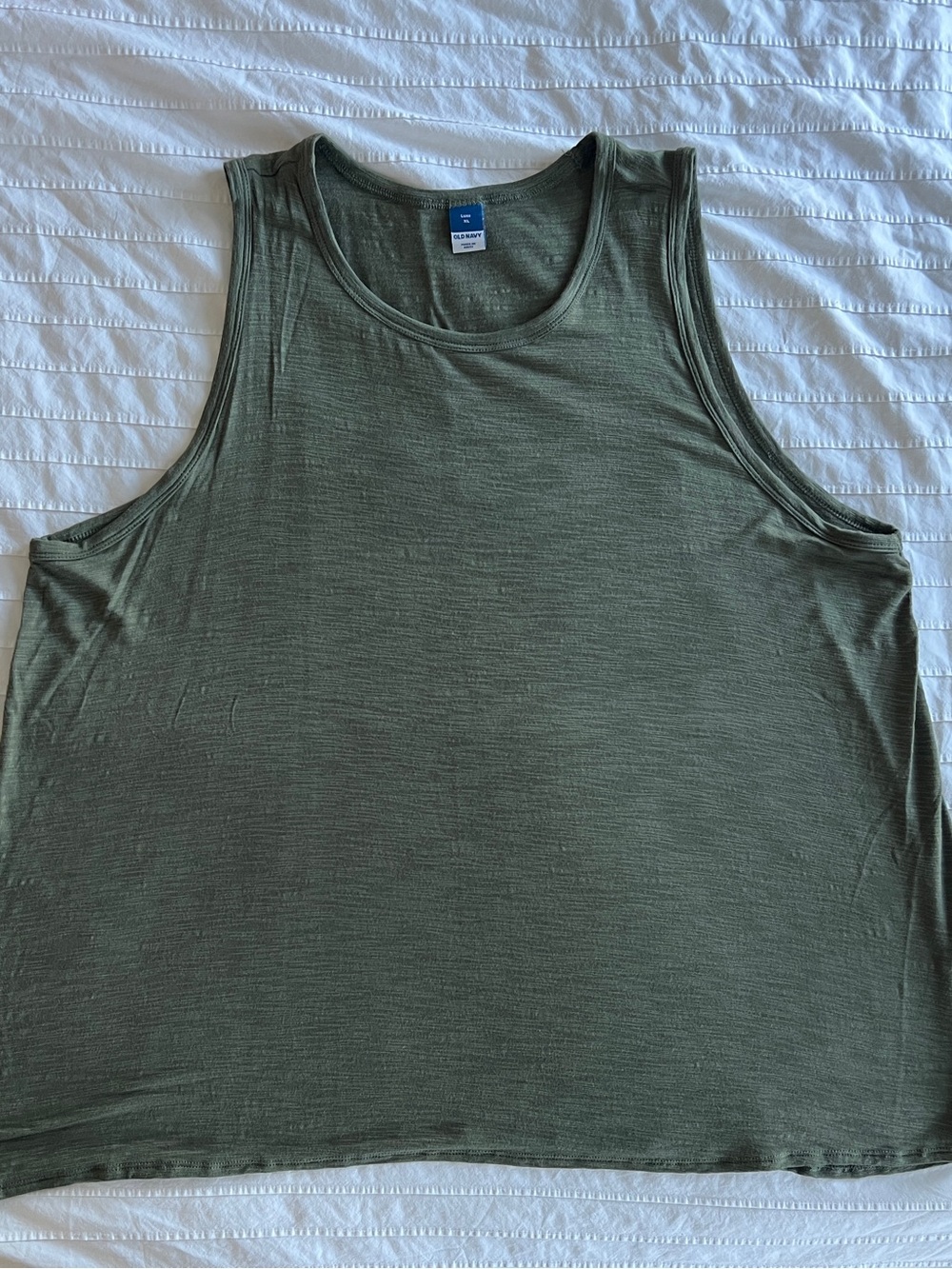 Old Navy Women’s Tank Top Bundle - Olive, Tan Stripe, White, Cream - Picture 7 of 10